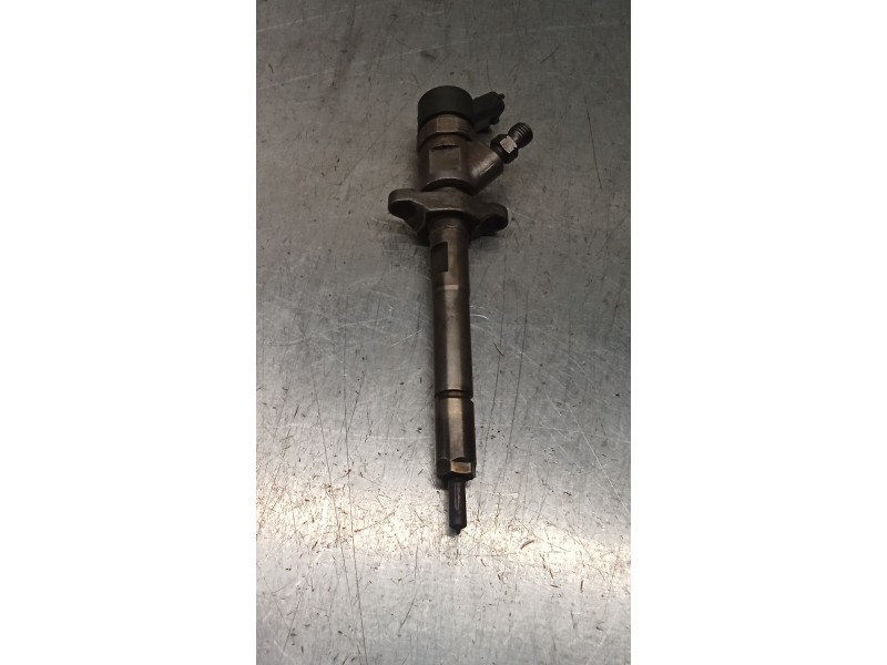 Recambio de inyector para volvo c30 (533) 1.6 d referencia OEM IAM 0445110259 328480 BOSCH