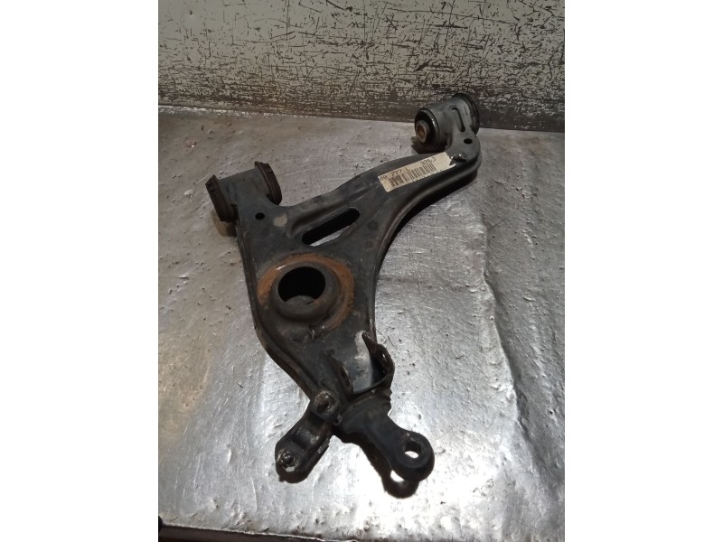 Recambio de brazo suspension inferior delantero izquierdo para mercedes-benz clk (c208) clk 320 (208.365) referencia OEM IAM   9