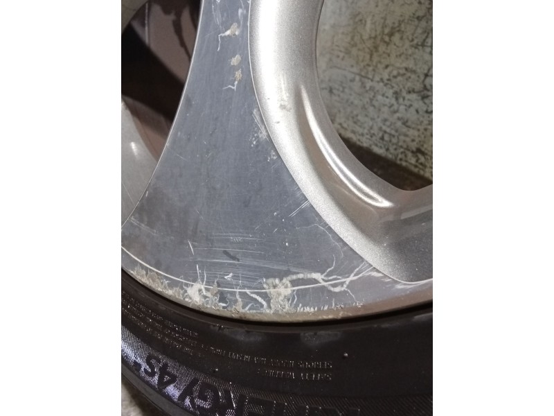 Recambio de juego llantas para volkswagen golf v (1k1) 2.0 gti referencia OEM IAM  225/40 R18 VER FOTOS