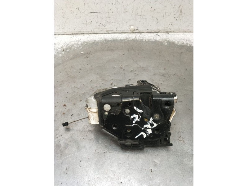 Recambio de motor cierre centralizado delantero izquierdo para seat leon (1p1) 1.9 tdi referencia OEM IAM 1P1837015 5P 2005