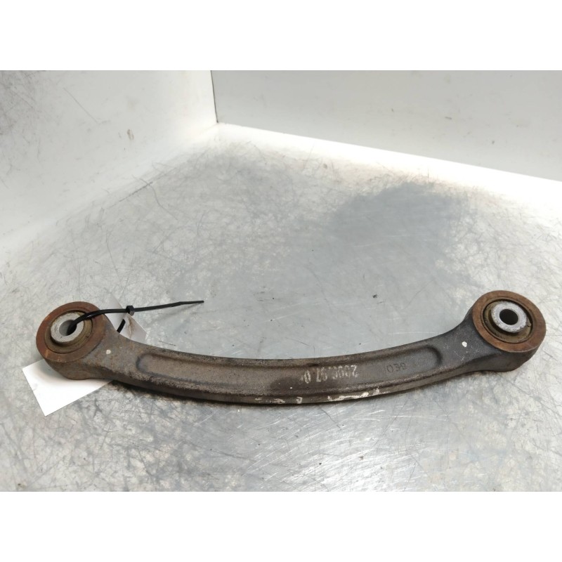 Recambio de tirante trasero izquierdo para ssangyong rodius 2.7 turbodiesel cat referencia OEM IAM   