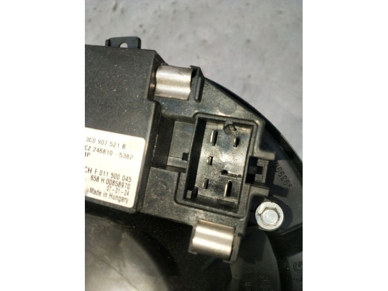 Recambio de motor calefaccion para seat leon (1p1) 1.9 tdi referencia OEM IAM 3C0907521B F011500045 2005
