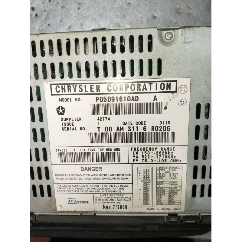 Recambio de sistema audio / radio cd para jeep cherokee (kj) 2.8 crd 4x4 referencia OEM IAM P05091610AD  2001