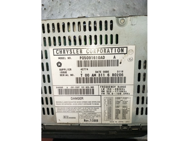 Recambio de sistema audio / radio cd para jeep cherokee (kj) 2.8 crd 4x4 referencia OEM IAM P05091610AD  2001