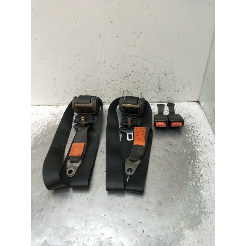 Recambio de juego cinturones delantero para mercedes-benz vito furgoneta (w638) 110 d 2.3 (638.074, 638.078) referencia OEM IAM 