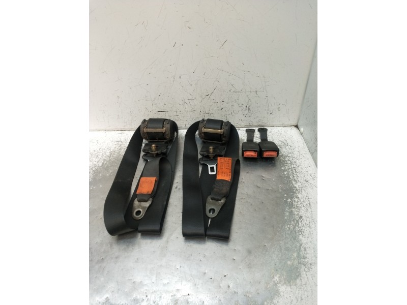 Recambio de juego cinturones delantero para mercedes-benz vito furgoneta (w638) 110 d 2.3 (638.074, 638.078) referencia OEM IAM 