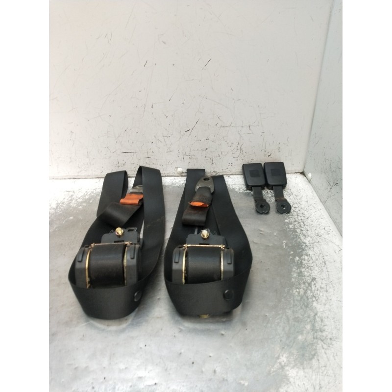 Recambio de juego cinturones delantero para mercedes-benz vito furgoneta (w638) 110 d 2.3 (638.074, 638.078) referencia OEM IAM 