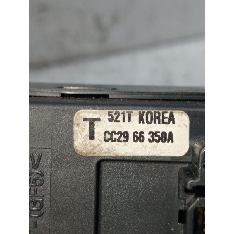 Recambio de mando elevalunas delantero izquierdo para mazda 5 (cr) 2.0 cd (cr19) referencia OEM IAM CC2966350A 5P 2005