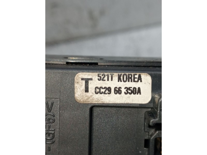 Recambio de mando elevalunas delantero izquierdo para mazda 5 (cr) 2.0 cd (cr19) referencia OEM IAM CC2966350A 5P 2005