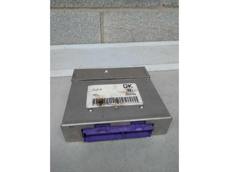 Recambio de centralita motor uce para opel vectra a 1.8 cat referencia OEM IAM 16162149 QK AXRT