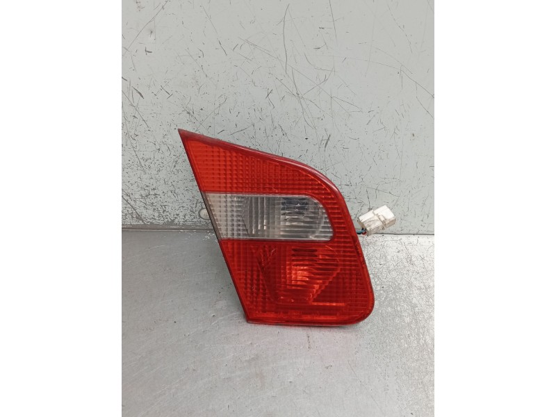 Recambio de piloto trasero izquierdo interior para mitsubishi carisma (da_) 1.8 16v gdi (da2a) referencia OEM IAM   1999
