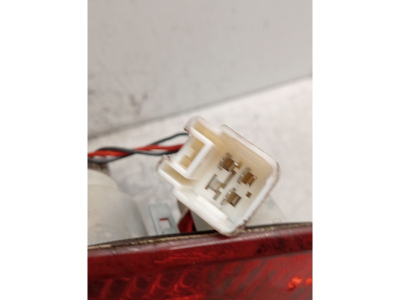Recambio de piloto trasero izquierdo interior para mitsubishi carisma (da_) 1.8 16v gdi (da2a) referencia OEM IAM   1999