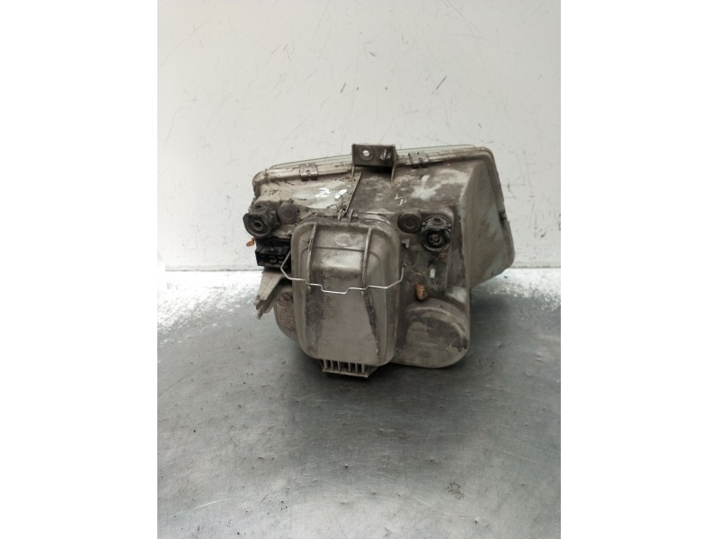 Recambio de faro izquierdo para mercedes-benz vito furgoneta (w638) 110 d 2.3 (638.074, 638.078) referencia OEM IAM   1998