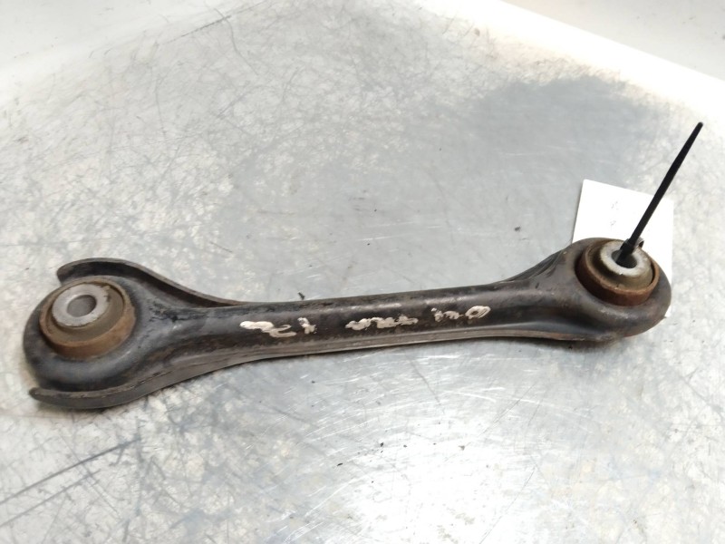 Recambio de tirante trasero izquierdo para ssangyong rodius 2.7 turbodiesel cat referencia OEM IAM   