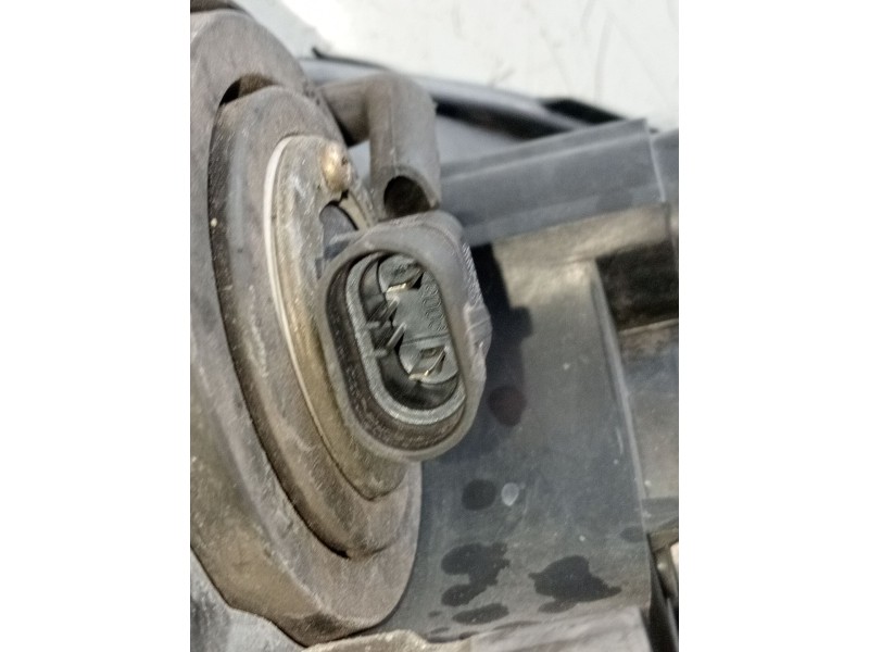 Recambio de faro derecho para mazda 5 (cr) 2.0 cd (cr19) referencia OEM IAM   2005