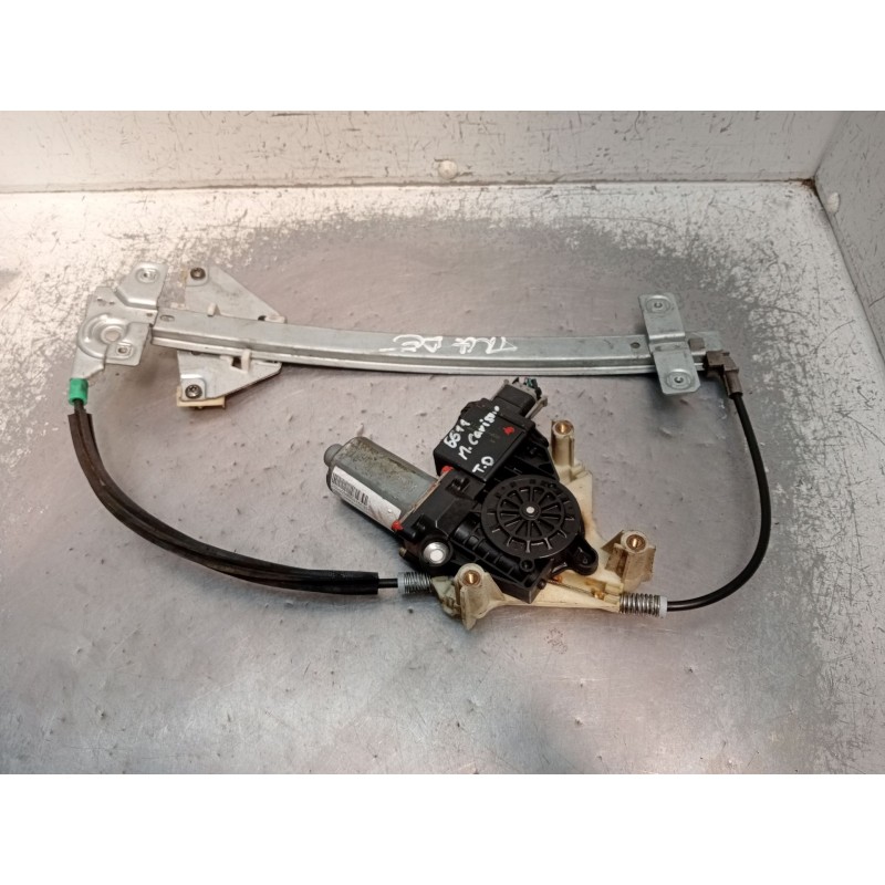 Recambio de elevalunas delantero derecho para mitsubishi carisma (da_) 1.8 16v gdi (da2a) referencia OEM IAM 0130821788  1999