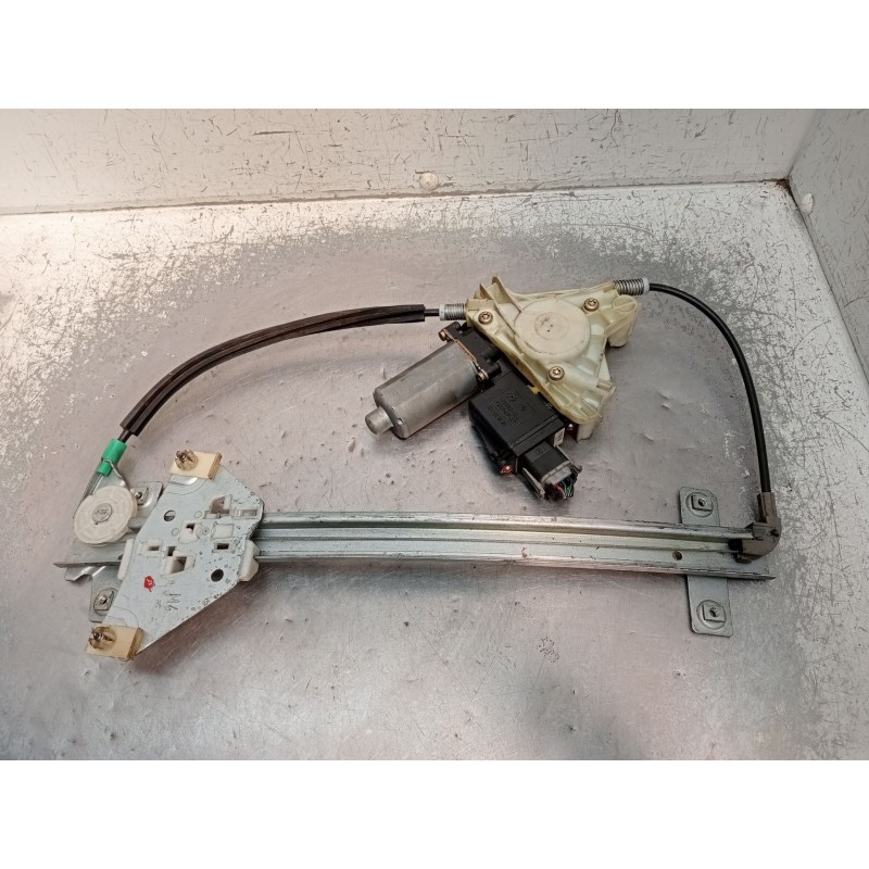 Recambio de elevalunas delantero derecho para mitsubishi carisma (da_) 1.8 16v gdi (da2a) referencia OEM IAM 0130821788  1999