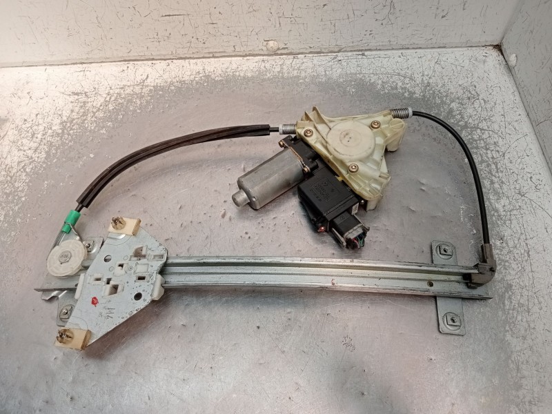 Recambio de elevalunas delantero derecho para mitsubishi carisma (da_) 1.8 16v gdi (da2a) referencia OEM IAM 0130821788  1999