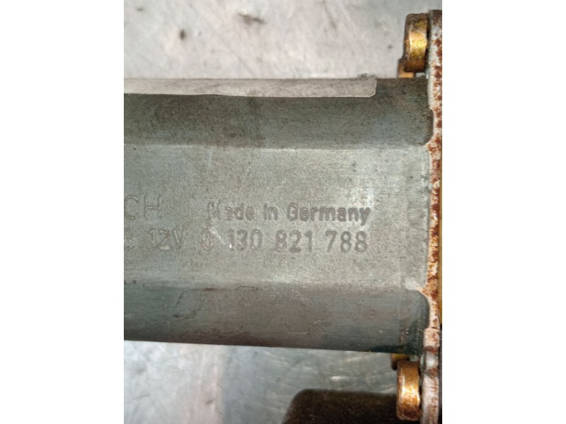 Recambio de elevalunas delantero derecho para mitsubishi carisma (da_) 1.8 16v gdi (da2a) referencia OEM IAM 0130821788  1999