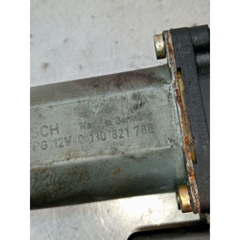 Recambio de elevalunas delantero izquierdo para mitsubishi carisma (da_) 1.8 16v gdi (da2a) referencia OEM IAM 0130821788  1999