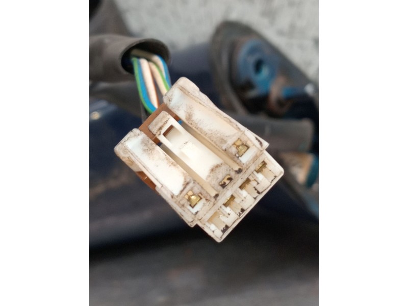 Recambio de retrovisor izquierdo para mitsubishi carisma (da_) 1.8 16v gdi (da2a) referencia OEM IAM   1999