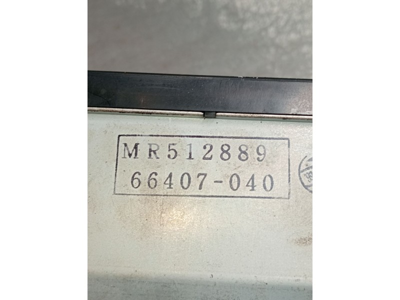 Recambio de pantalla multifuncion para mitsubishi carisma (da_) 1.8 16v gdi (da2a) referencia OEM IAM MR512889 66407040 1999
