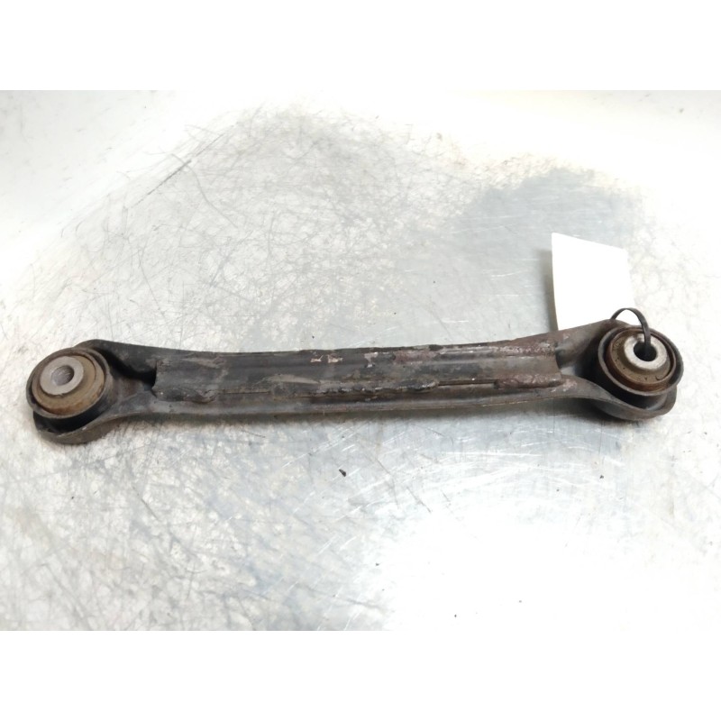 Recambio de tirante trasero izquierdo para ssangyong rodius 2.7 turbodiesel cat referencia OEM IAM   