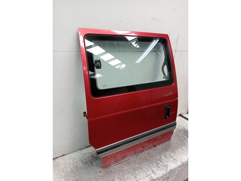 Recambio de puerta lateral corredera derecha para chrysler voyager ii (es) 2.5 td referencia OEM IAM   