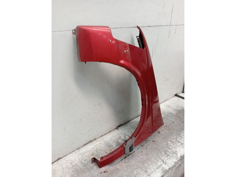 Recambio de aleta delantera izquierda para chrysler voyager ii (es) 2.5 td referencia OEM IAM   
