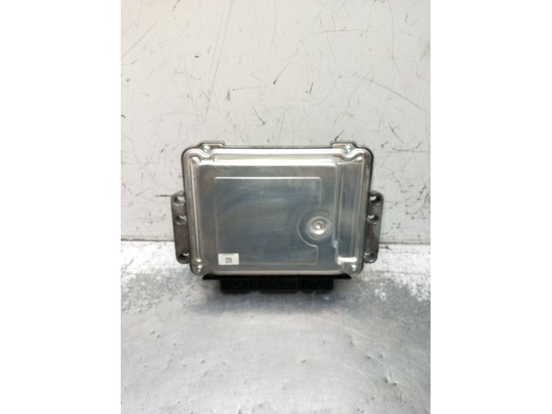 Recambio de centralita motor uce para volvo c30 (533) 1.6 d referencia OEM IAM 0281011755 4N5112A650BB 31211076 2007