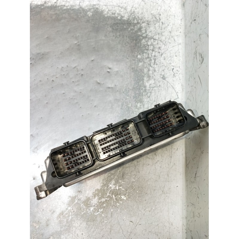Recambio de centralita motor uce para volvo c30 (533) 1.6 d referencia OEM IAM 0281011755 4N5112A650BB 31211076 2007