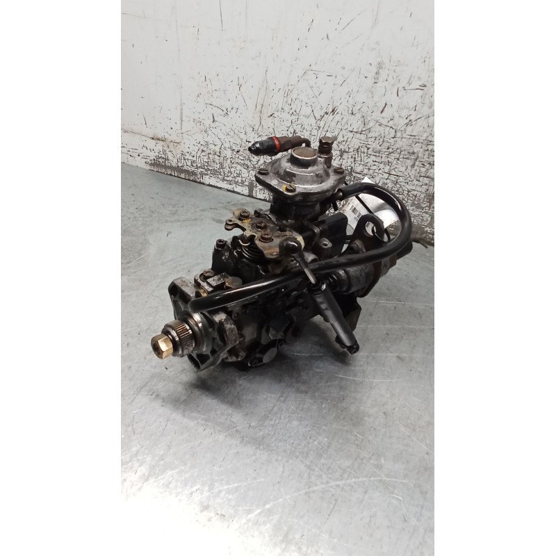 Recambio de bomba inyeccion para renault master ii furgoneta (fd) 2.8 dti referencia OEM IAM 0460424147  BOSCH