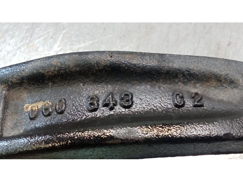 Recambio de mangueta delantera derecha para mercedes-benz clase m (w164) ml 320 cdi 4-matic (164.122) referencia OEM IAM 060643C