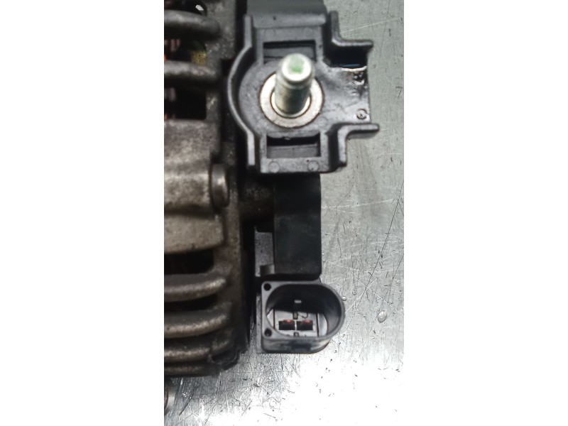 Recambio de alternador para mercedes-benz clase m (w164) ml 320 cdi 4-matic (164.122) referencia OEM IAM 0121813003 A0131540902 