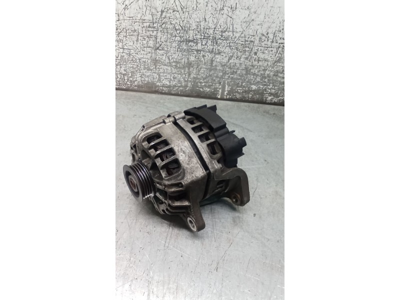 Recambio de alternador para nissan micra iii (k12) 1.2 16v referencia OEM IAM 32100AX62B 2543488A 05