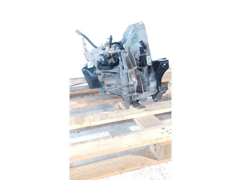 Recambio de caja cambios para renault kangoo (kc0/1_) 1.5 dci referencia OEM IAM JR5116 5V A010329