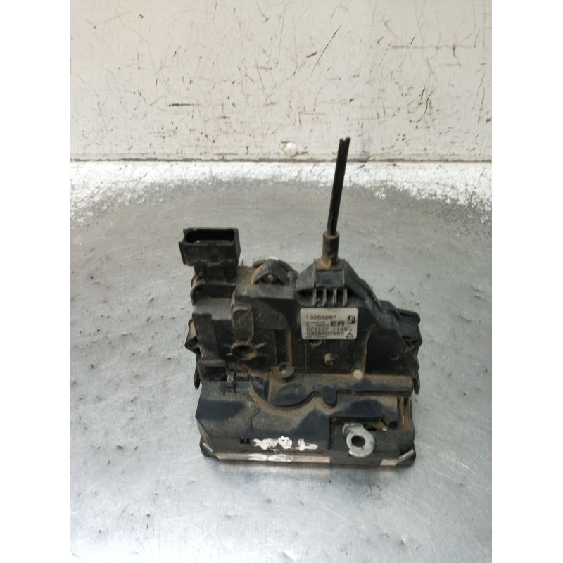 Recambio de motor cierre centralizado trasero derecho para opel corsa d (s07) 1.4 (l08, l68) referencia OEM IAM 13258267 5P 2006