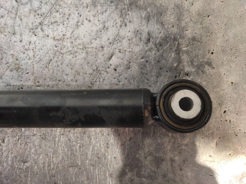 Recambio de amortiguador trasero derecho para volkswagen golf vii lim. (bq1) advance referencia OEM IAM 5Q0512013EK  