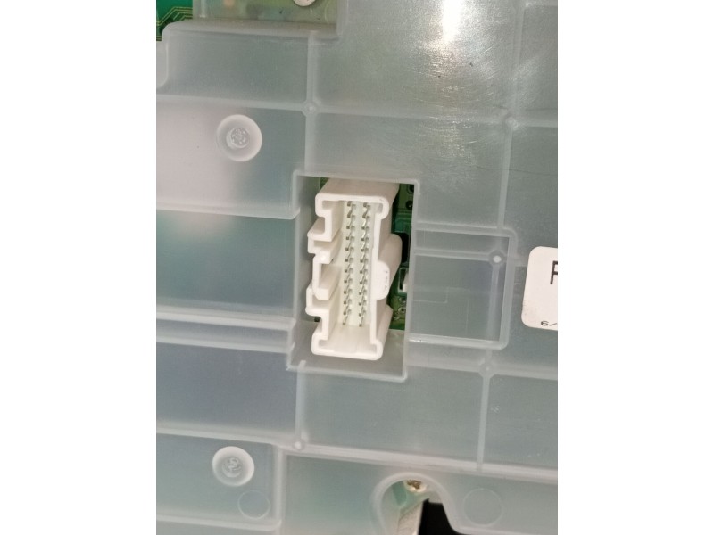 Recambio de cuadro instrumentos para mazda rx-8 (se) básico (170kw) referencia OEM IAM F9FE20  2003