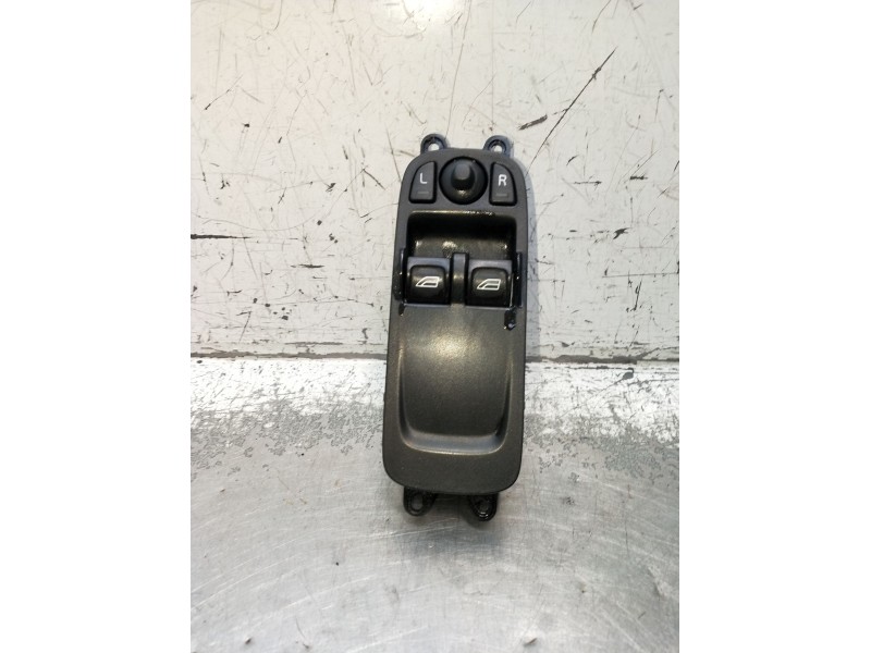 Recambio de mando elevalunas delantero izquierdo para volvo c30 (533) 1.6 d referencia OEM IAM 30773208 5P 2007