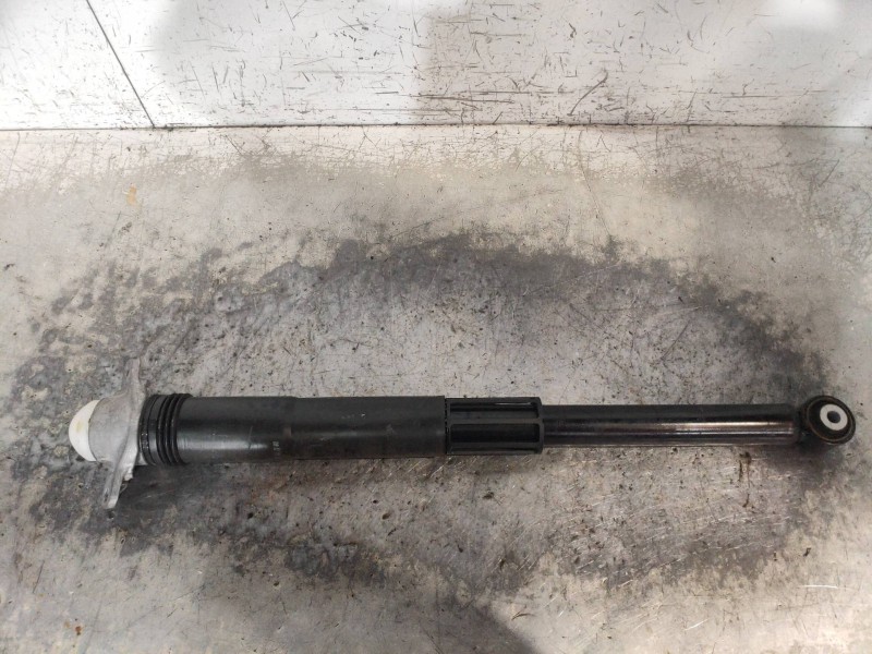 Recambio de amortiguador trasero izquierdo para volkswagen golf vii lim. (bq1) advance referencia OEM IAM 5Q0512013EK  