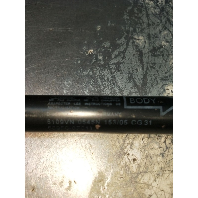 Recambio de amortiguadores maletero / porton para toyota corolla verso (zer_, zze12_, r1_) 2.0 d-4d (cur10_) referencia OEM IAM 