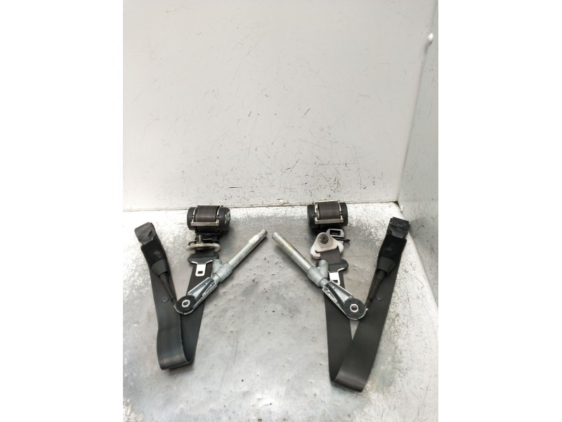 Recambio de juego cinturones delantero para renault espace iv (jk0/1_) 2.0 dci (jk02, jk03) referencia OEM IAM  5P 2006