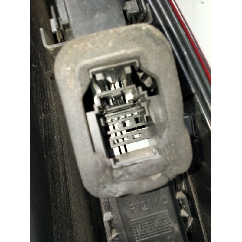 Recambio de piloto trasero izquierdo para renault espace iv (jk0/1_) 2.0 dci (jk02, jk03) referencia OEM IAM   2006