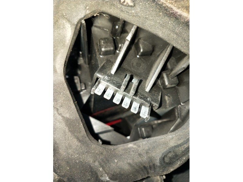 Recambio de piloto trasero izquierdo para opel corsa d (s07) 1.4 (l08, l68) referencia OEM IAM 13269050 89318811 2006