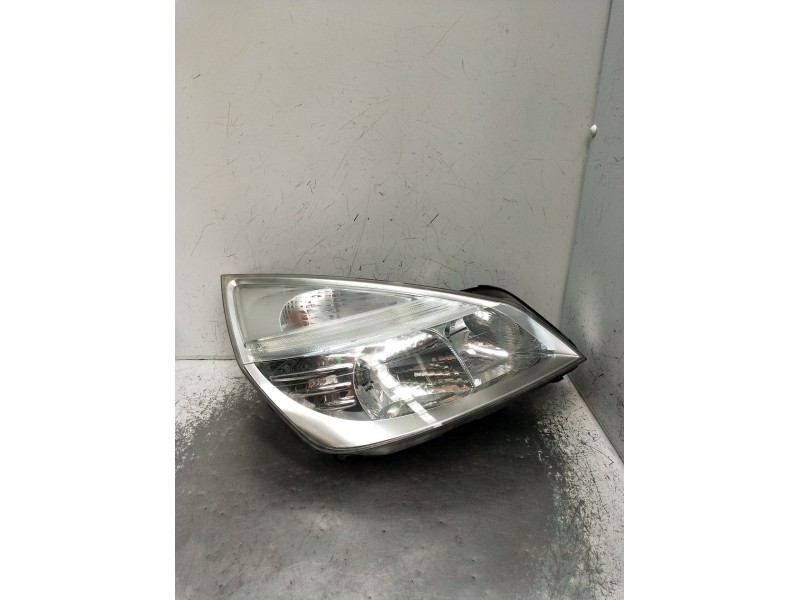 Recambio de faro derecho para renault espace iv (jk0/1_) 2.0 dci (jk02, jk03) referencia OEM IAM 8200394704  2006