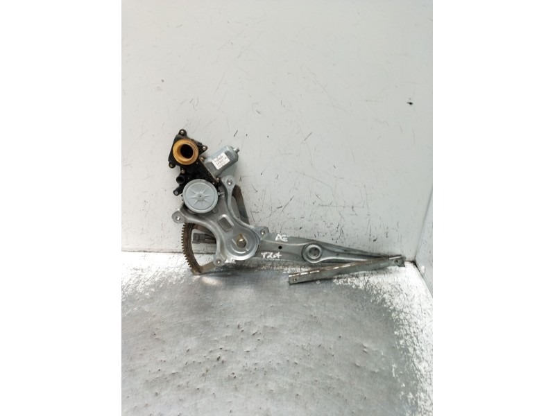 Recambio de elevalunas delantero derecho para toyota corolla verso (zer_, zze12_, r1_) 2.0 d-4d (cur10_) referencia OEM IAM 9972