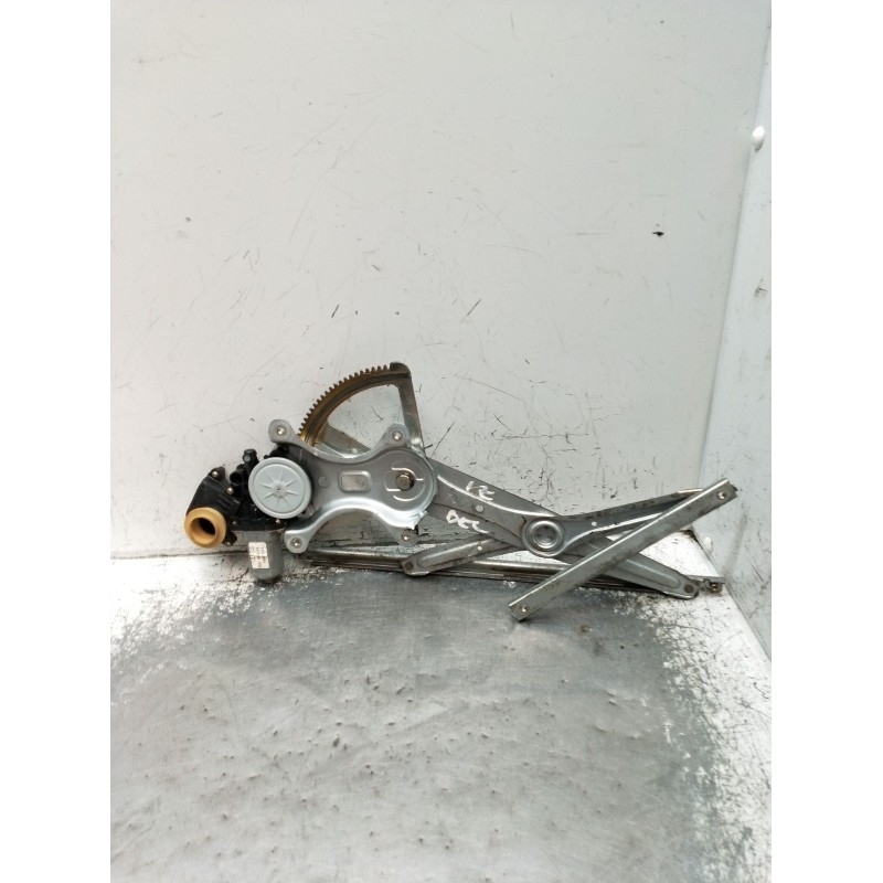Recambio de elevalunas delantero izquierdo para toyota corolla verso (zer_, zze12_, r1_) 2.0 d-4d (cur10_) referencia OEM IAM 99