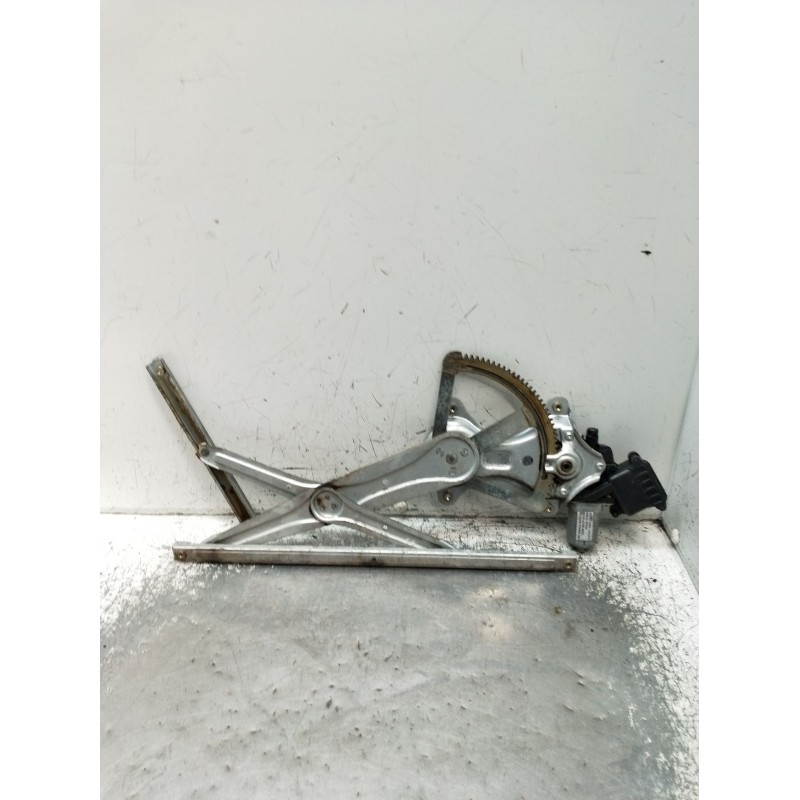 Recambio de elevalunas delantero izquierdo para toyota corolla verso (zer_, zze12_, r1_) 2.0 d-4d (cur10_) referencia OEM IAM 99
