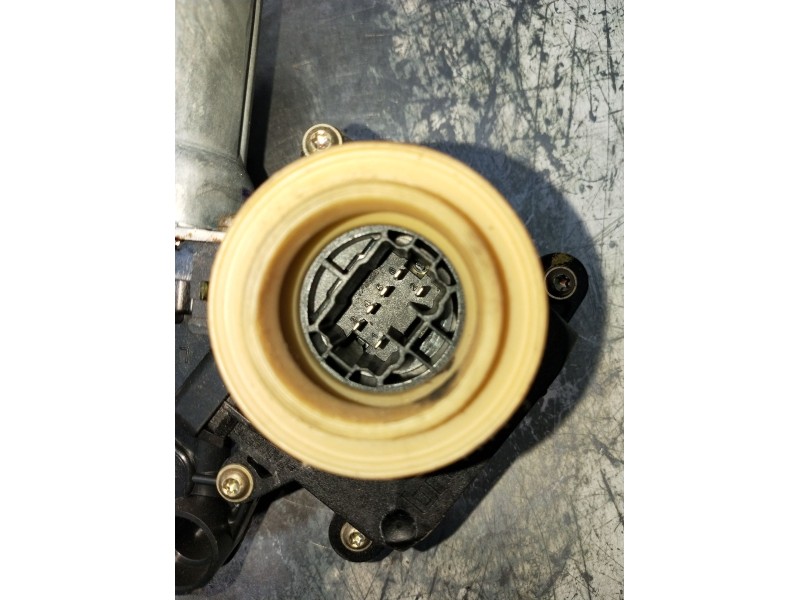 Recambio de elevalunas delantero izquierdo para toyota corolla verso (zer_, zze12_, r1_) 2.0 d-4d (cur10_) referencia OEM IAM 99